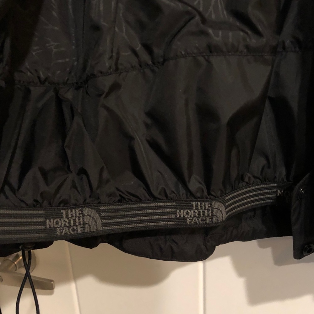 North face ski or cold weather coat - Picture 5 of 7